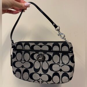 Vintage Coach Pochette Wristlet